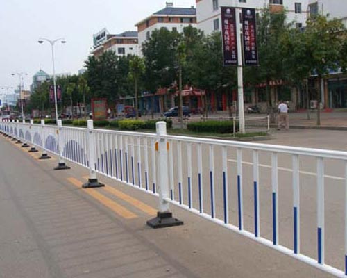 道路圍欄